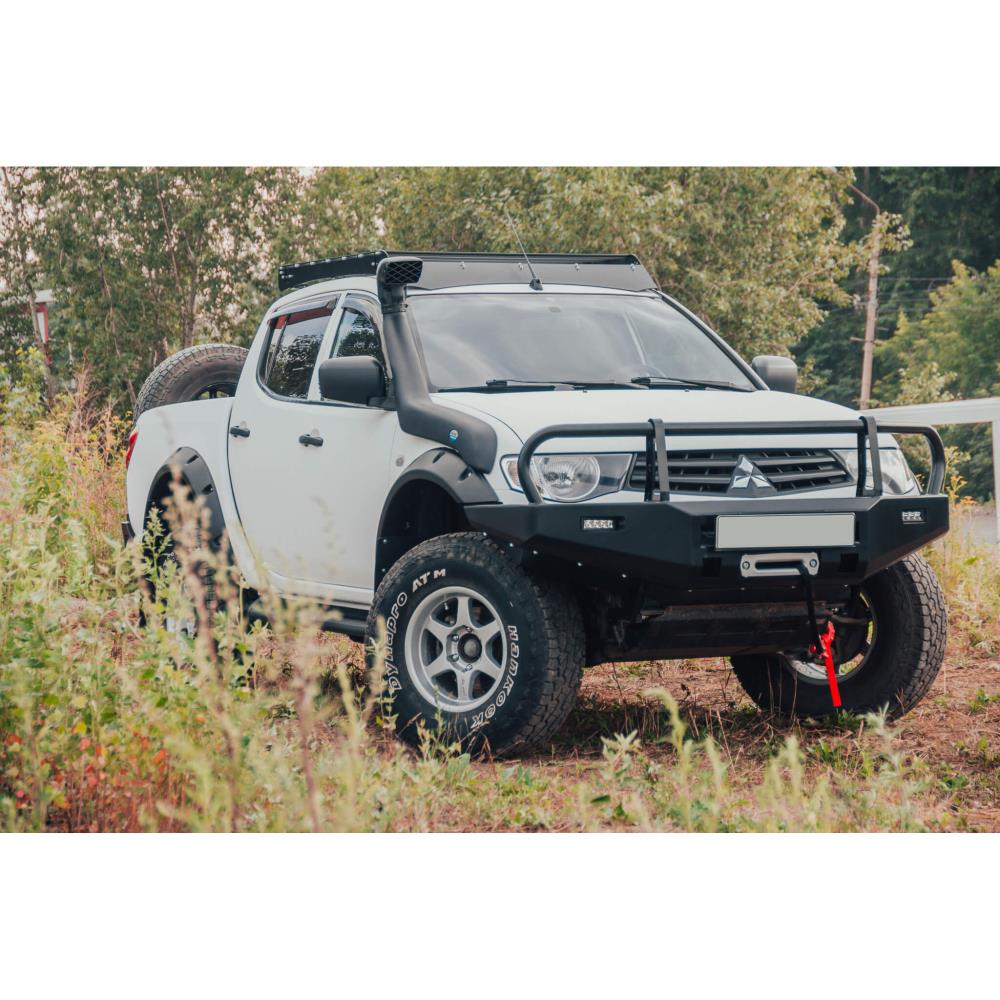 Бампер силовой передний STC Mitsubishi Pajero Sport/L200 2008-2015 c защитой фар и противотуманными фарами